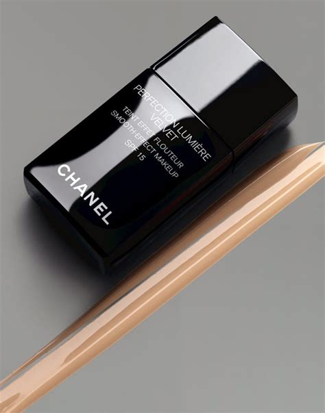 chanel lumiere velvet foundation|review of chanel velvet foundation.